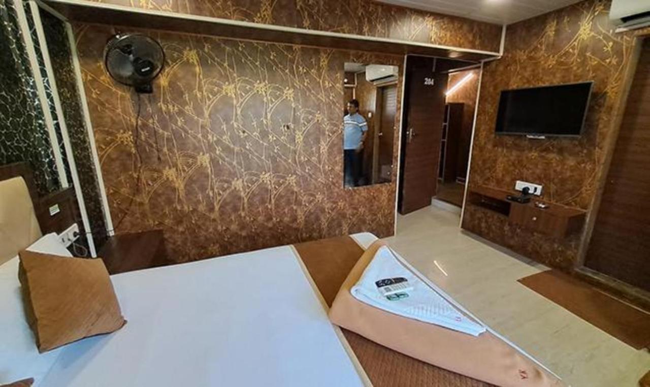 Hotel Fabexpress Ashirwad Residency Bombaj Zewnętrze zdjęcie